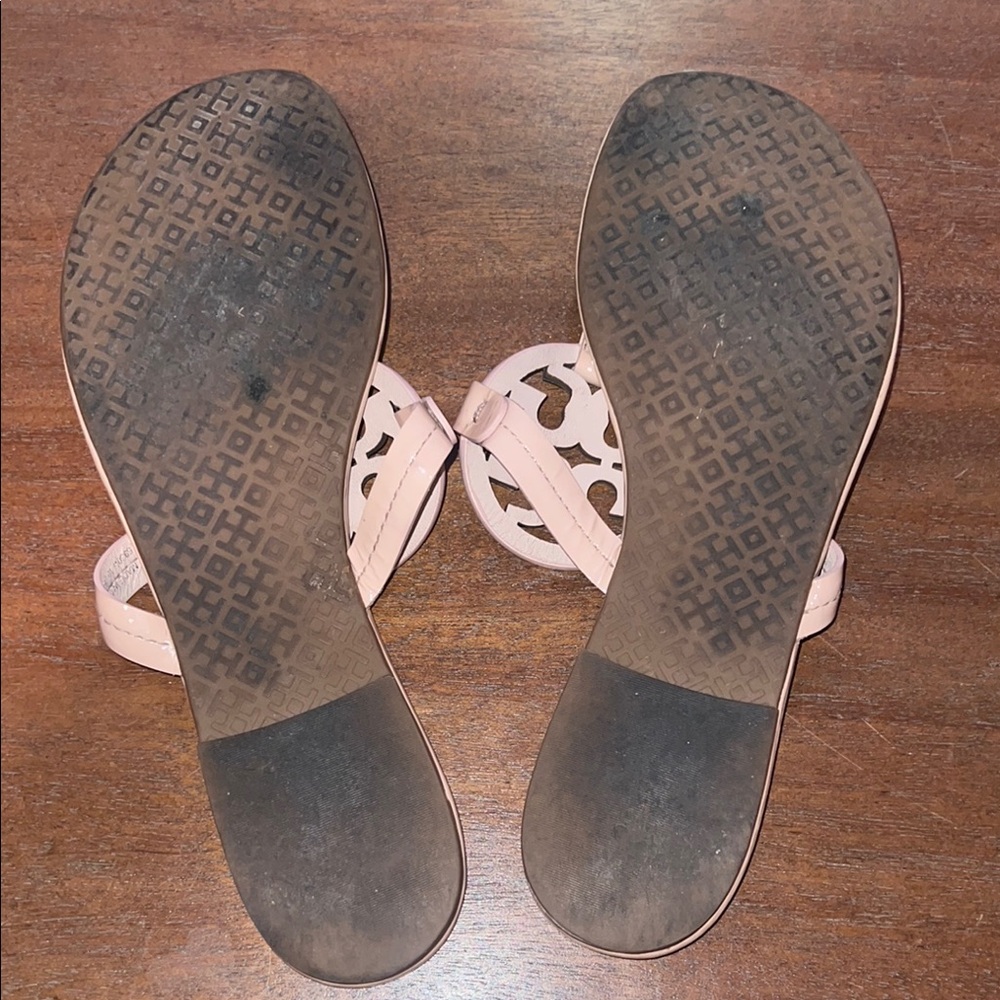 Tory Burch Nude Sandals Classic Leather Design - Picture 4 of 5